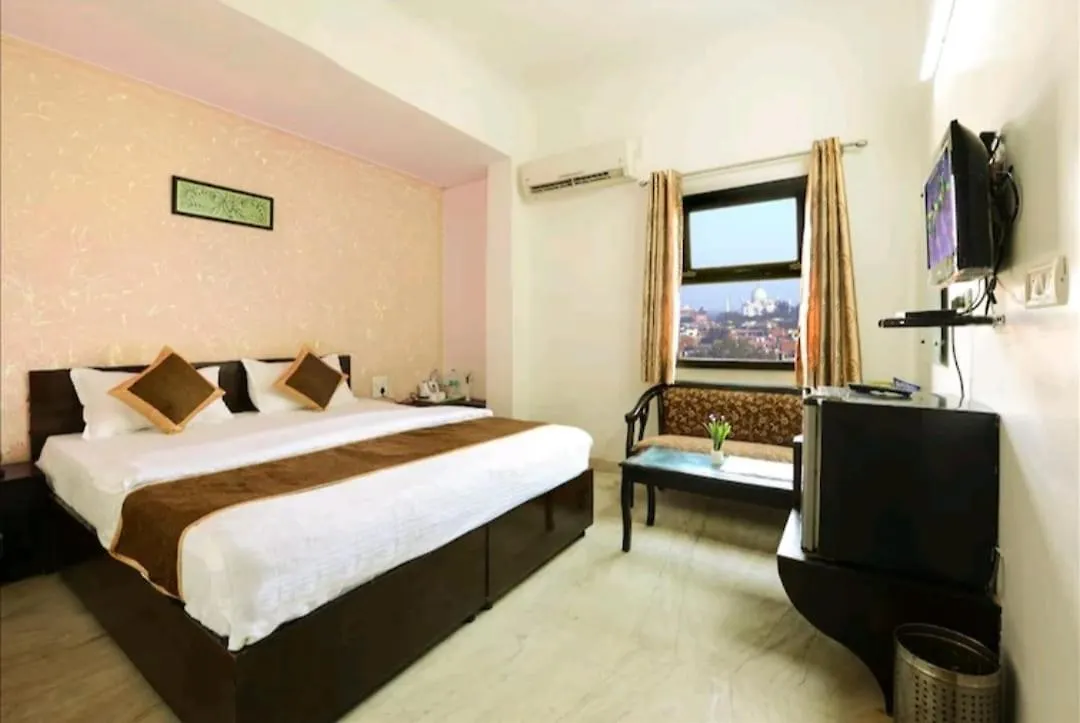 Hotel The First By Goyal Hotelie 阿格拉 印度