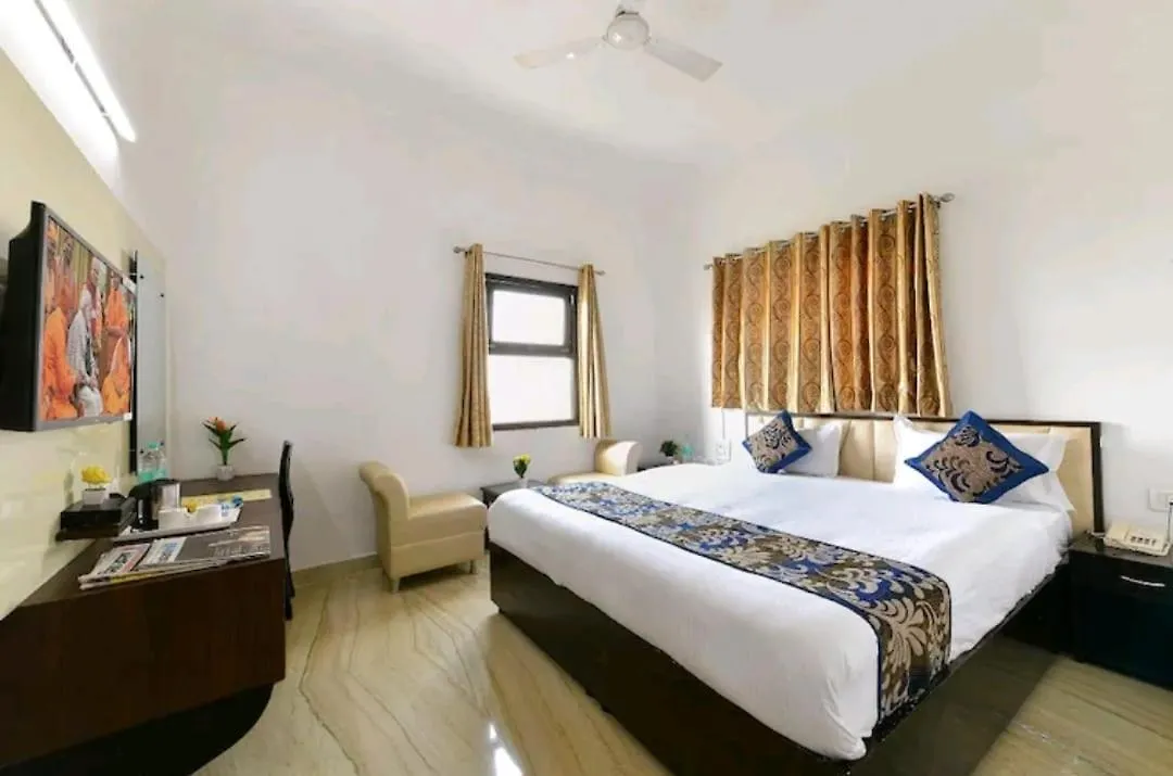 Hotel The First By Goyal Hotelie 阿格拉 印度