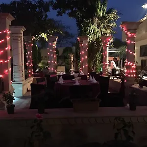 Bed & Breakfast Awtar Mansion